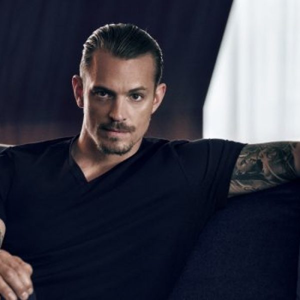 Joel Kinnaman Bares His Buns In Netflix Series Altered Carbon Cocktailsandcocktalk