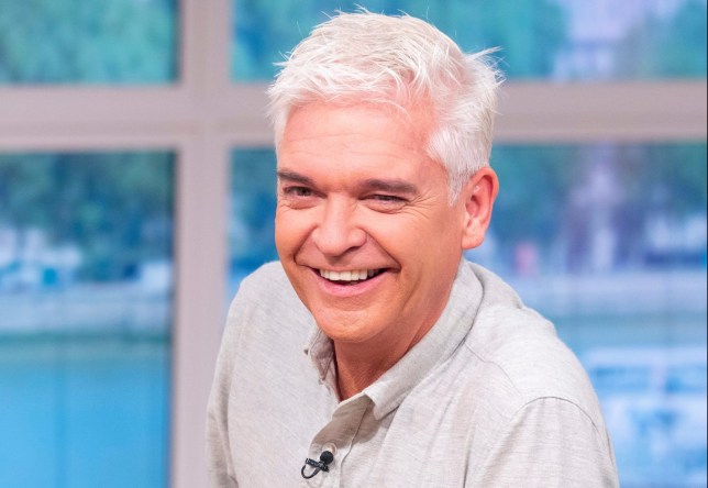 Tv Presenter Philip Schofield Comes Out As Gay In Heartfelt Letter Cocktails And Cocktalk 