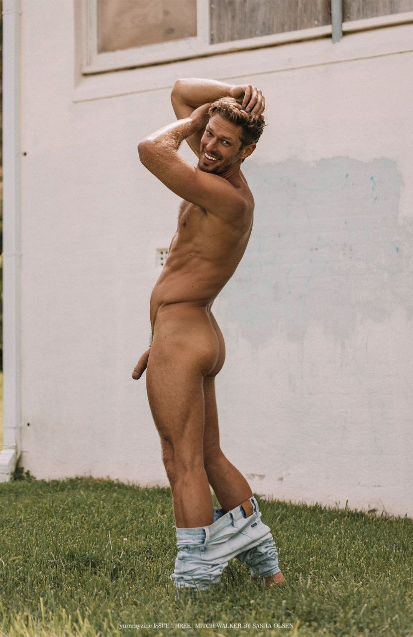 NSFW: Model Mitch Walker feels â€œextremely comfortableâ€ naked in front of a  camera - Cocktails & Cocktalk