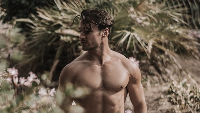 NSFW: Tanguy LeClerc lets loose in the wild