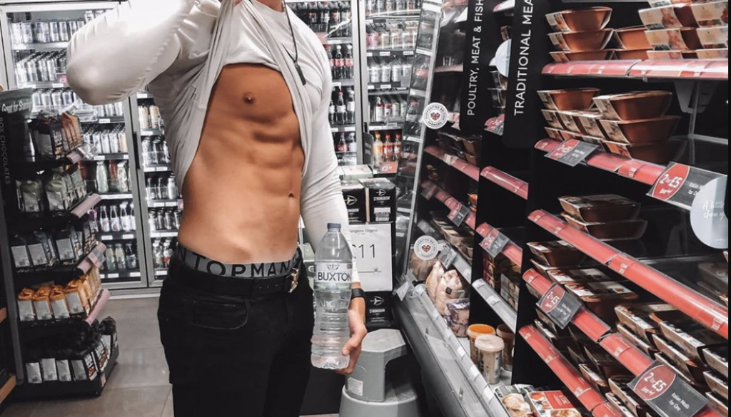 Aisle be damned! Men flashing in supermarkets (NSFW)