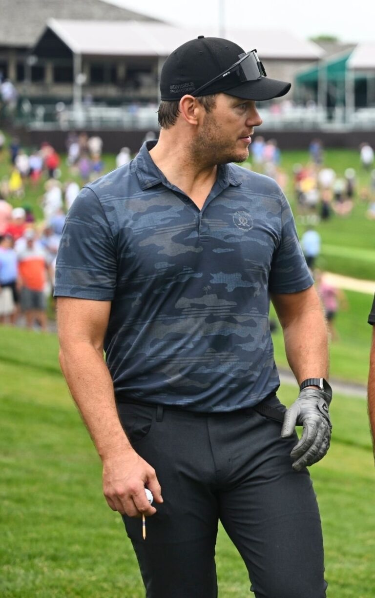 Chris Pratt shows off VPL while golfing Cocktails & Cocktalk
