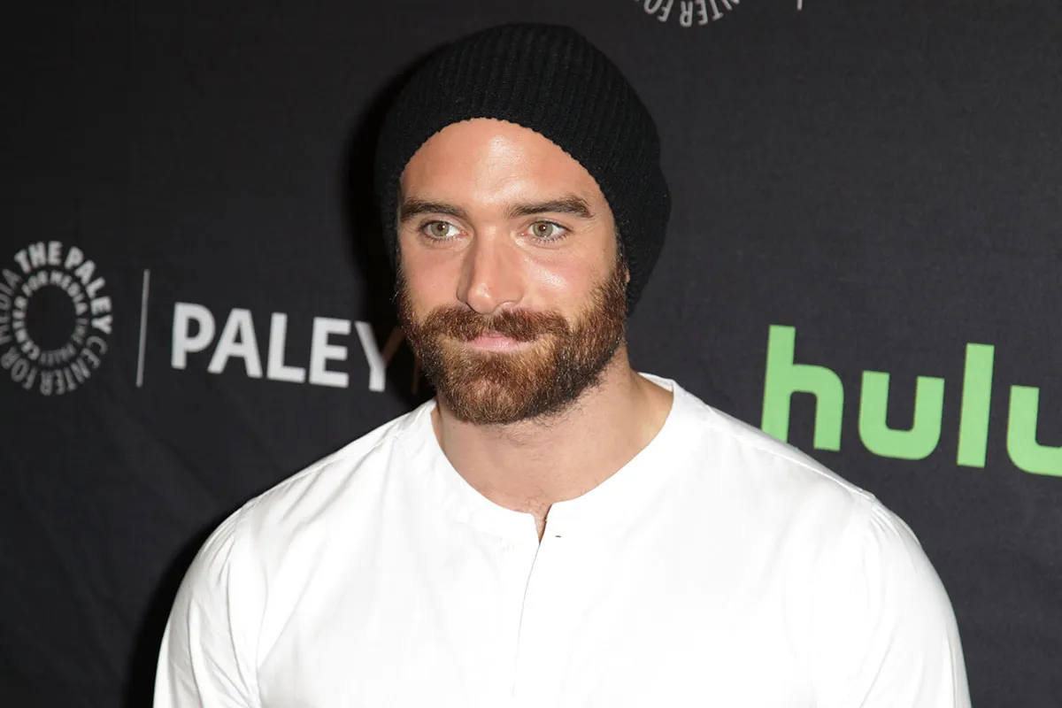 Joshua Sasse’s clothes go ‘Rogue’