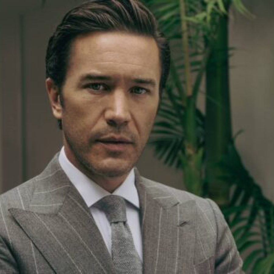 Tom Pelphrey speaks about his full erection scene in ‘A Man in Full’ Cocktails & Cocktalk